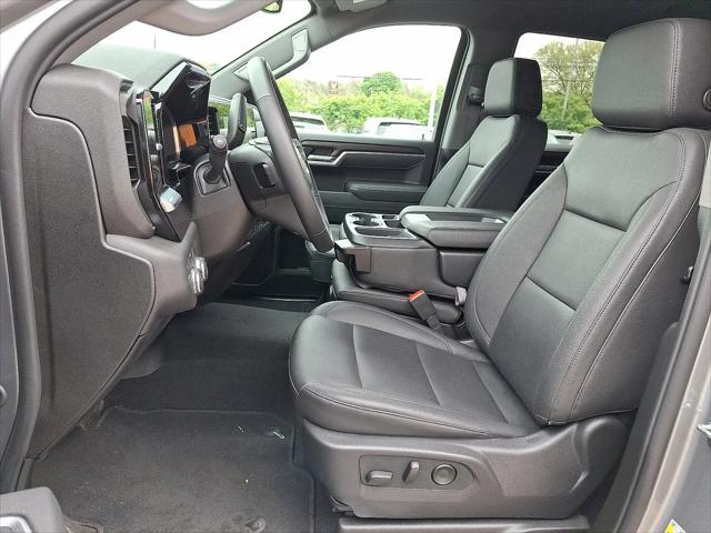 2026 GMC Sierra 1500 Crew Cab, Short Bed, SLT, 4WD