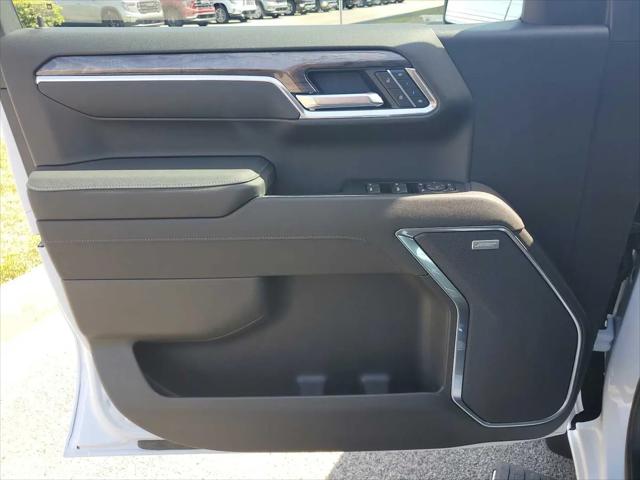 2026 Chevrolet Silverado 1500 4WD Crew Cab Short Bed LTZ