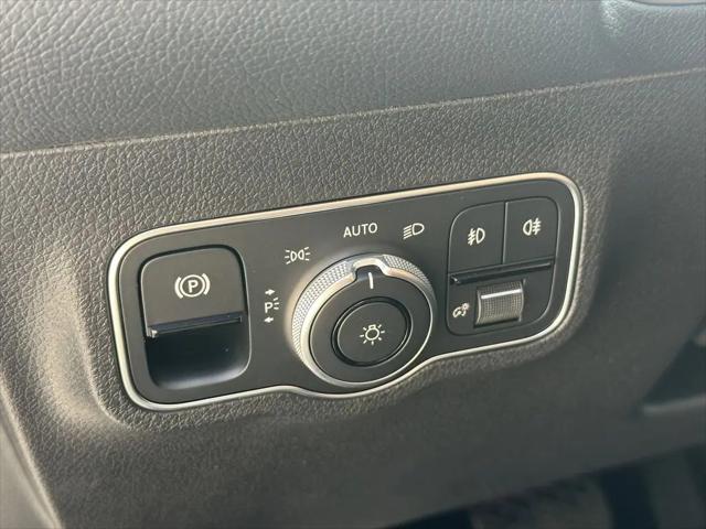 2026 Mercedes-Benz GLB 4MATIC