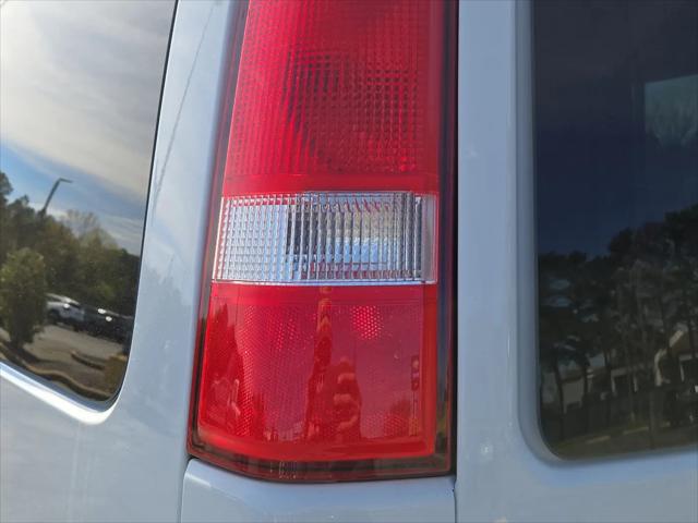 2021 Chevrolet Express Passenger RWD 3500 Extended Wheelbase LT