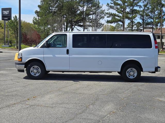 2021 Chevrolet Express Passenger RWD 3500 Extended Wheelbase LT