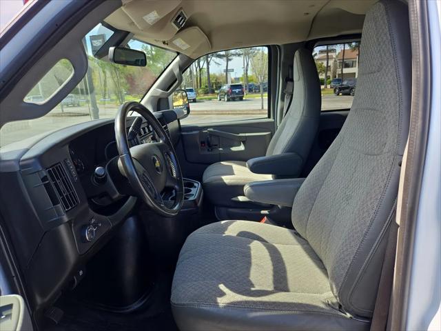 2021 Chevrolet Express Passenger RWD 3500 Extended Wheelbase LT