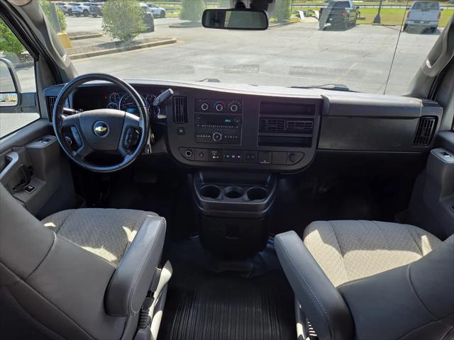2021 Chevrolet Express Passenger RWD 3500 Extended Wheelbase LT