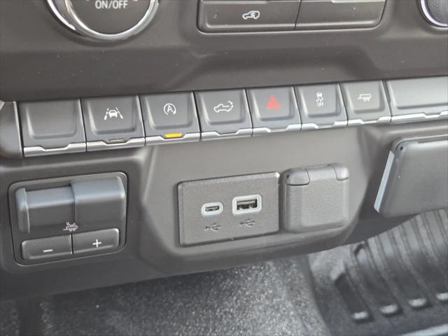 2026 Chevrolet Silverado 1500 4WD Crew Cab Short Bed WT