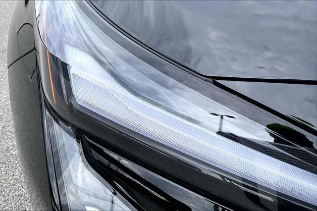 2027 Chevrolet Bolt LT FWD