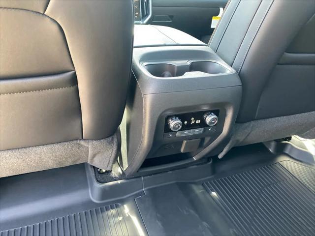 2026 GMC Acadia AT4 AWD