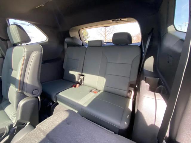 2026 GMC Acadia AT4 AWD