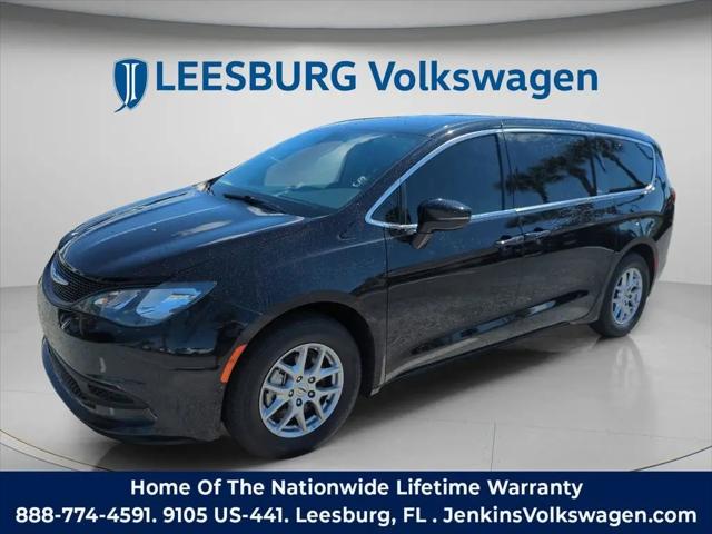 2024 Chrysler Voyager LX