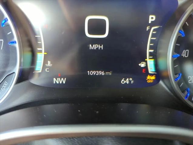 2024 Chrysler Voyager LX