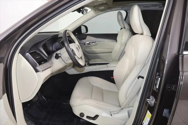 2024 Volvo XC90 B6 Plus Bright Theme 7-Seater