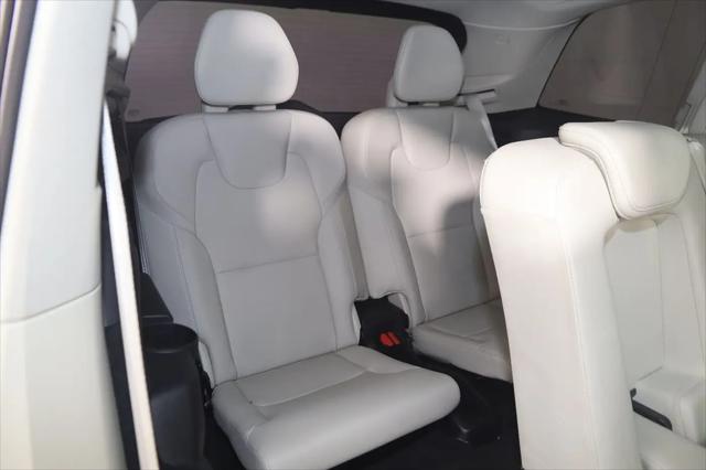 2024 Volvo XC90 B6 Plus Bright Theme 7-Seater