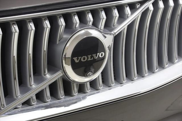 2024 Volvo XC90 B6 Plus Bright Theme 7-Seater