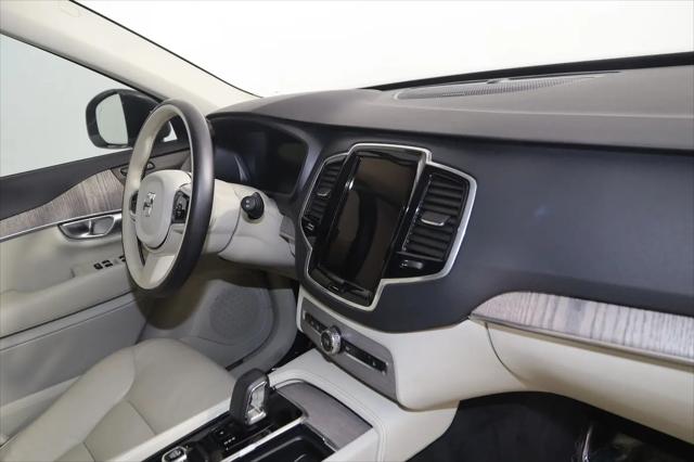 2024 Volvo XC90 B6 Plus Bright Theme 7-Seater