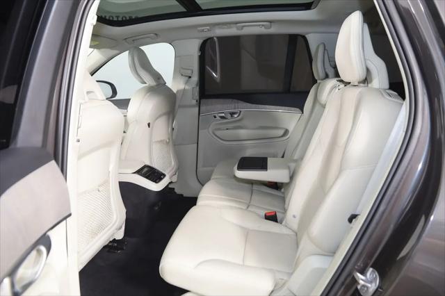 2024 Volvo XC90 B6 Plus Bright Theme 7-Seater