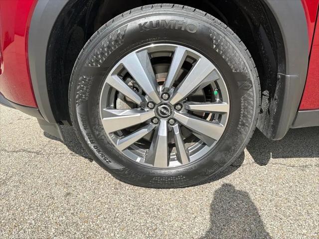2025 Nissan Pathfinder SL 4WD