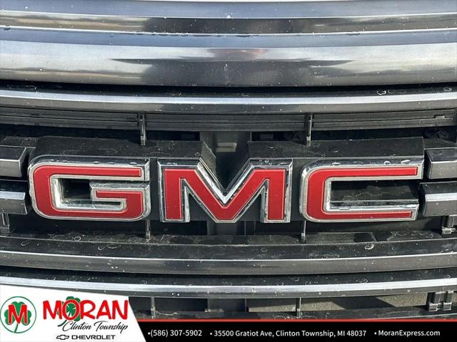2023 GMC Acadia AWD AT4