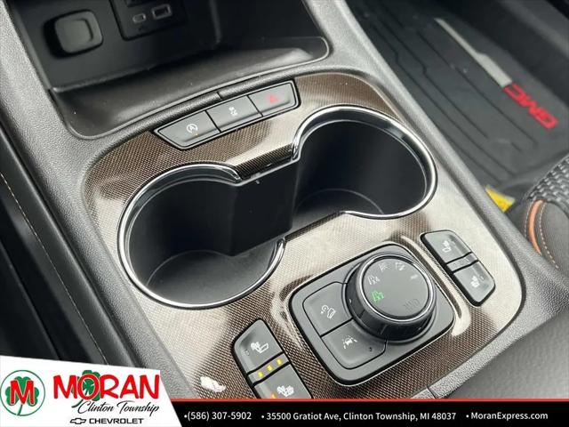 2023 GMC Acadia AWD AT4