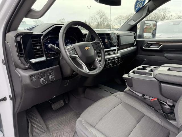 2026 Chevrolet Silverado 2500HD Crew Cab, Standard Bed, LT, 4WD