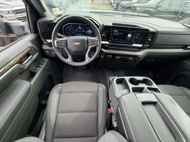 2026 Chevrolet Silverado 2500HD Crew Cab, Standard Bed, LT, 4WD