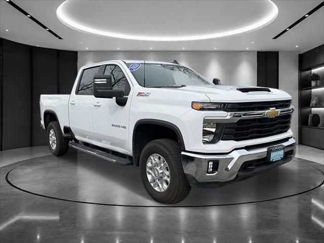 2026 Chevrolet Silverado 2500HD Crew Cab, Standard Bed, LT, 4WD