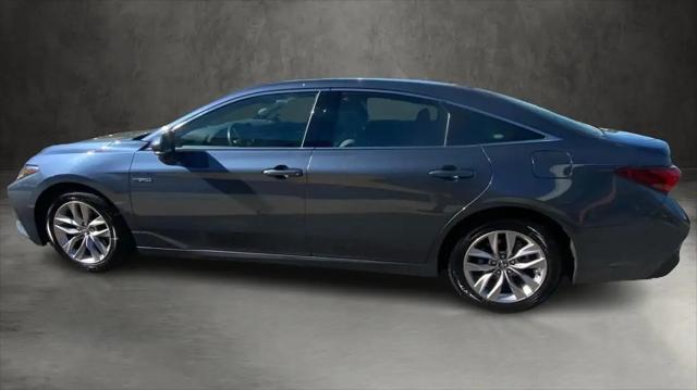 2019 Toyota Avalon Hybrid XLE