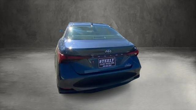 2019 Toyota Avalon Hybrid XLE