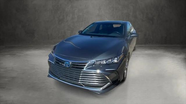 2019 Toyota Avalon Hybrid XLE