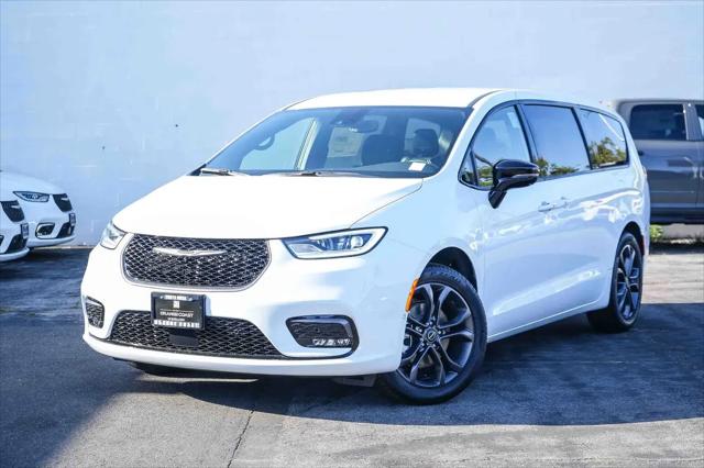 2026 Chrysler Pacifica Select for sale in Costa Mesa, CA