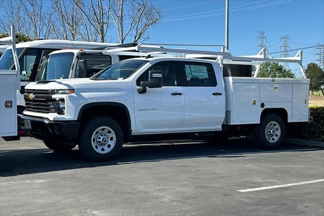 2026 Chevrolet Silverado 3500HD Crew Cab, Long Bed, WT Dual Rear Wheel, RWD