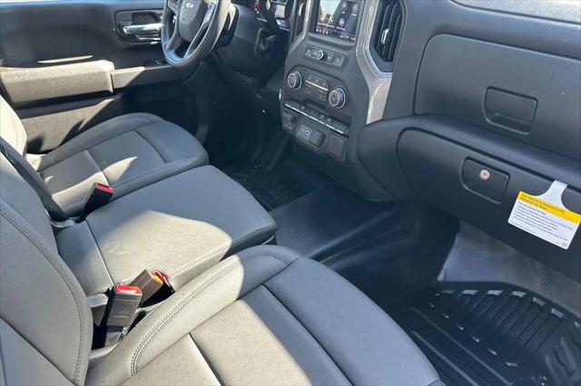 2026 Chevrolet Silverado 3500HD Crew Cab, Long Bed, WT Dual Rear Wheel, RWD