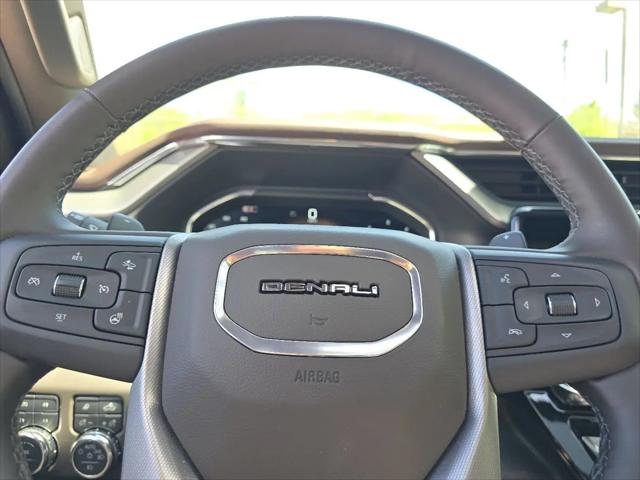 2025 GMC Sierra 1500 4WD Crew Cab Short Box Denali