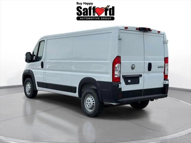 2026 Ram ProMaster 2500 Cargo Van Tradesman Low Roof 136" WB w/Pass Seat