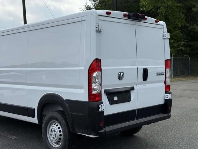 2026 Ram ProMaster 2500 Cargo Van Tradesman Low Roof 136" WB w/Pass Seat
