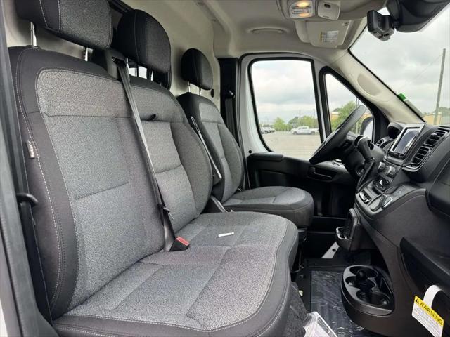 2026 Ram ProMaster 2500 Cargo Van Tradesman Low Roof 136" WB w/Pass Seat