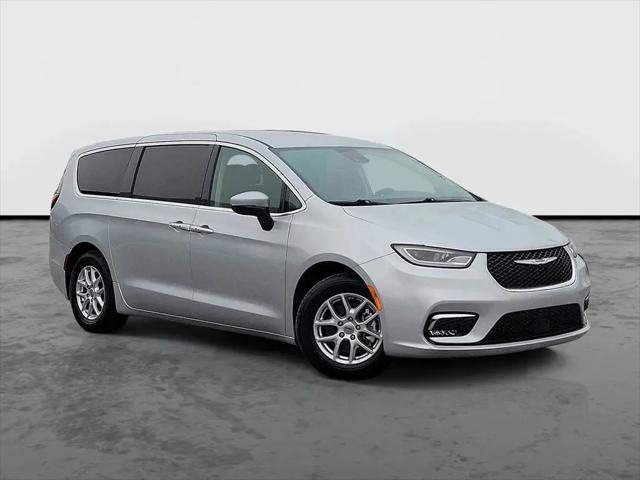 2023 Chrysler Pacifica Touring L for sale in Live Oak, FL