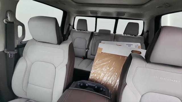 2026 Ram 1500 Laramie Crew Cab 4x4 5'7" Box