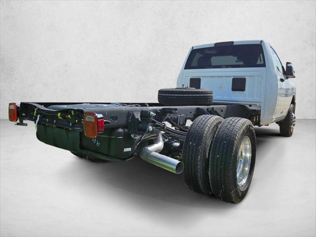 2026 RAM Ram 3500 Chassis Cab RAM 3500 TRADESMAN CHASSIS REGULAR CAB 4X2 84 CA