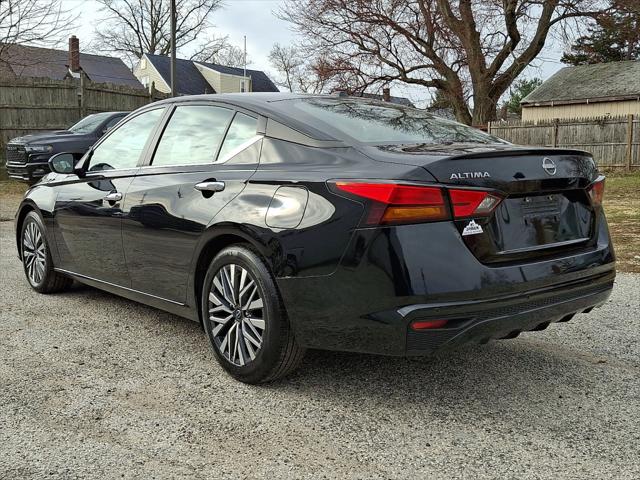 2023 Nissan Altima SV FWD