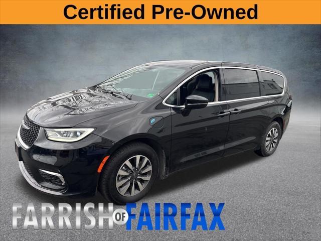 2024 Chrysler Pacifica Hybrid Select