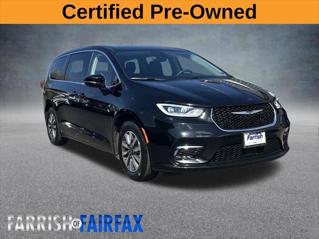 2024 Chrysler Pacifica Hybrid Select