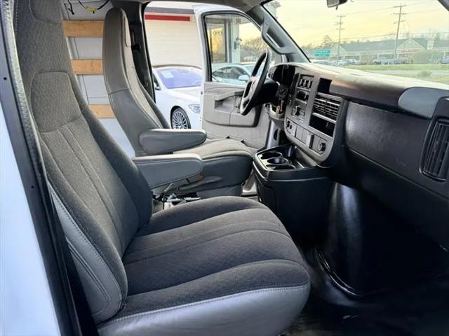 2019 GMC Savana 2500 Work Van