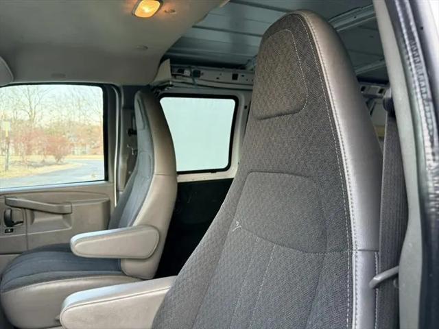2019 GMC Savana 2500 Work Van