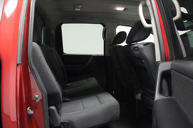 2013 Nissan Titan SV