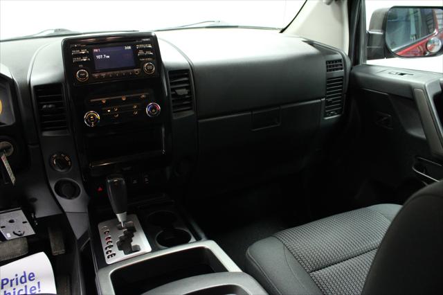 2013 Nissan Titan SV