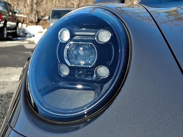 2022 Porsche 911 Carrera 4 GTS Cabriolet