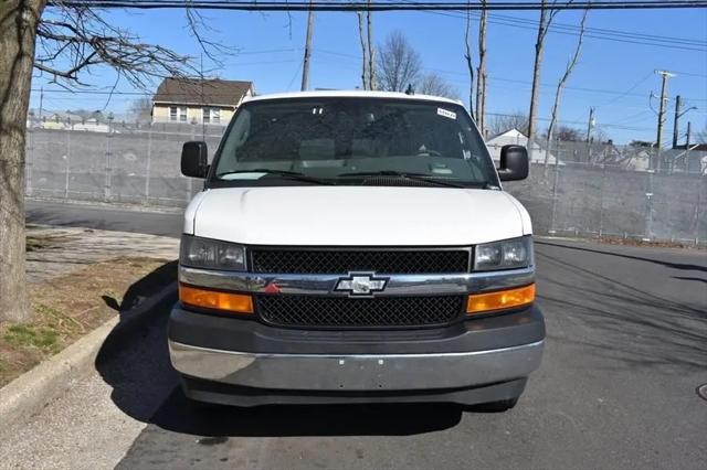 2023 Chevrolet Express Passenger RWD 3500 Extended Wheelbase LT