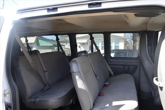 2023 Chevrolet Express Passenger RWD 3500 Extended Wheelbase LT