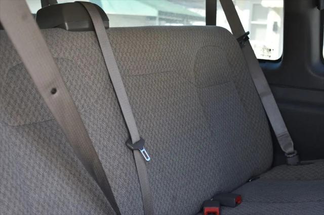 2023 Chevrolet Express Passenger RWD 3500 Extended Wheelbase LT