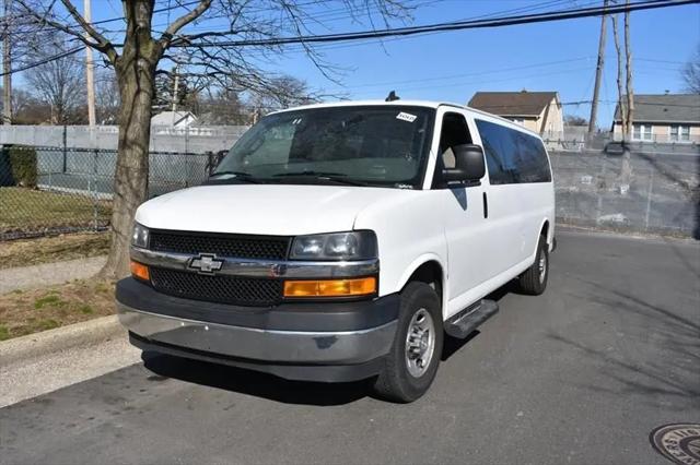 2023 Chevrolet Express Passenger RWD 3500 Extended Wheelbase LT