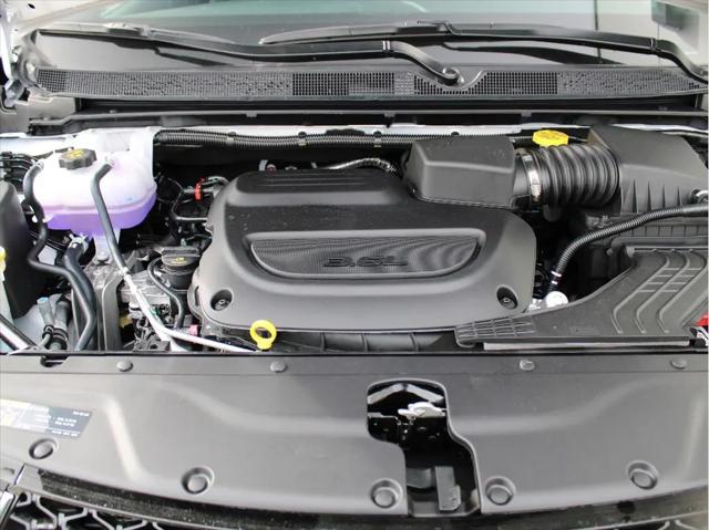 2026 Chrysler Pacifica Select AWD